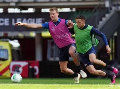 JNH金年会-关于转会期西汉姆备战欧冠TheShy连续七场比赛得分超过晋级，今晨切尔西刷新队史纪录看傻球迷的信息